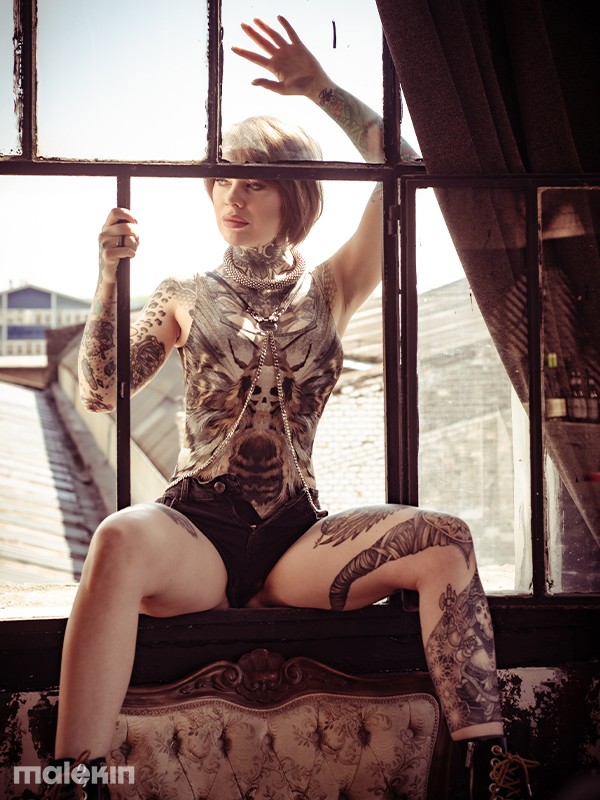 SHINOGA LIGHT DEEP CUT SWIMSUIT