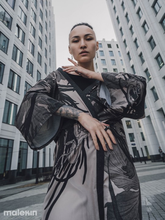 OKAMI MONO LONG KIMONO