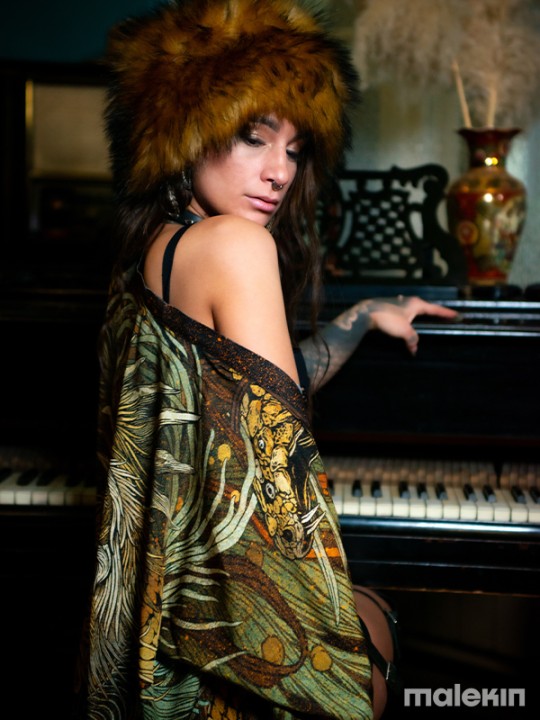 KUSEN DARK EXTRA LONG KIMONO